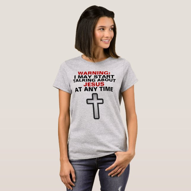 Camiseta básica de uso feminino (Frente Completa)
