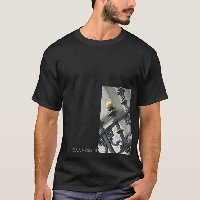 Camiseta básica de uso masculino (Frente)