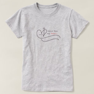 Camiseta Básica: Jesus tem o meu coração...