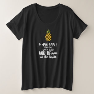 Camiseta Básica Plus Size Be A Pineapple Escura