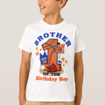 Camiseta Basketbal Birthday Boy Irmão do Aniversário<br><div class="desc">Comemore o aniversário com esta camiseta especial,  design personalizada</div>