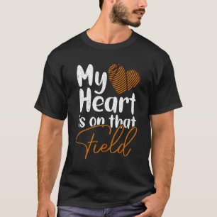 Camiseta Basketball Mom & Dad My Heart Is On That Field