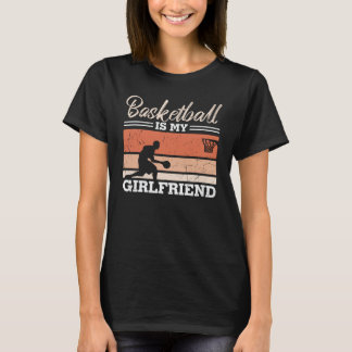 Camiseta Basquetebol é Minha Namorada Desenho Bonito
