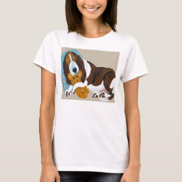 Camiseta Basset Dormindo Com Urso de Pelúcia