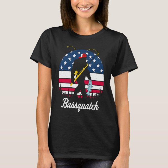 Camiseta Bassquatch Bass Fishing American Flag Fishing (Frente)