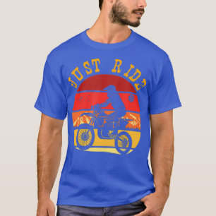 Camiseta Basta Andar Engraçada Com A Bike Retro