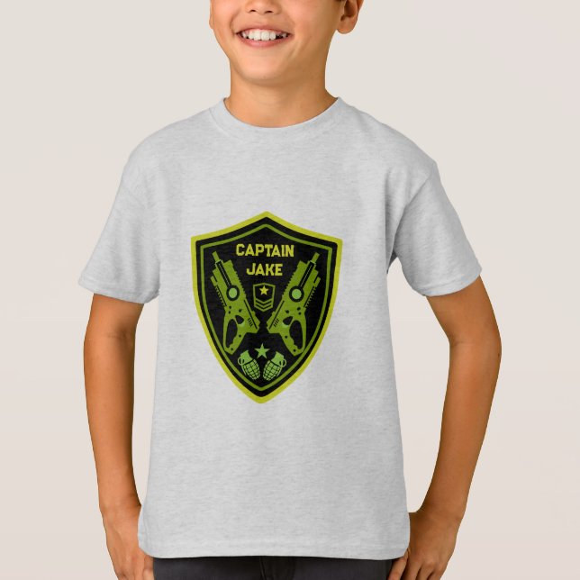 Camiseta Batalha de Arma de Dardo de Brinquedo para Meninos (Frente)