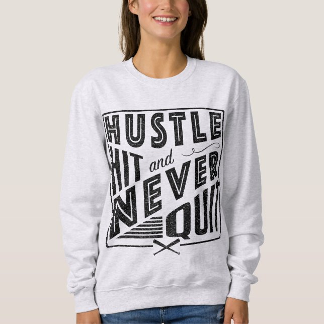 Camiseta Bateria de Hustle de Softball de Baseball e Nunca  (Frente)