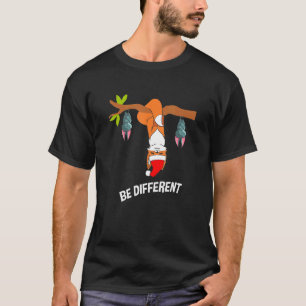 Camiseta Be Different Cute Santa Fox With Bats