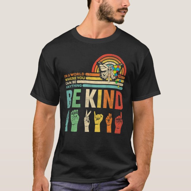 Camiseta Be Kind Autism Awareness Mom Dad Grandma Teacher K (Frente)