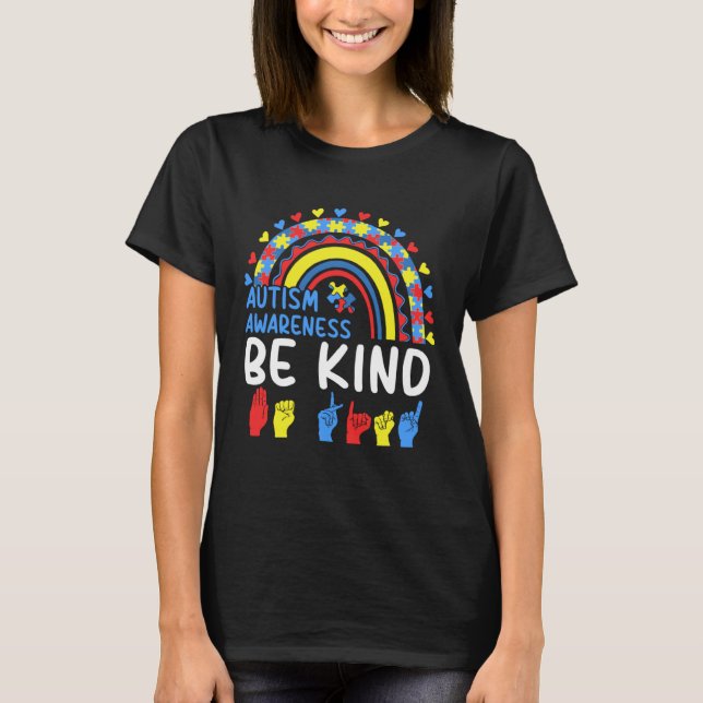 Camiseta Be Kind Hand Sign Rainbow Autism Awareness Month F (Frente)