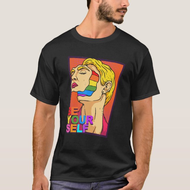 Camiseta Be Yourself Pop Art LGBT Pride Month Rainbow Flag  (Frente)