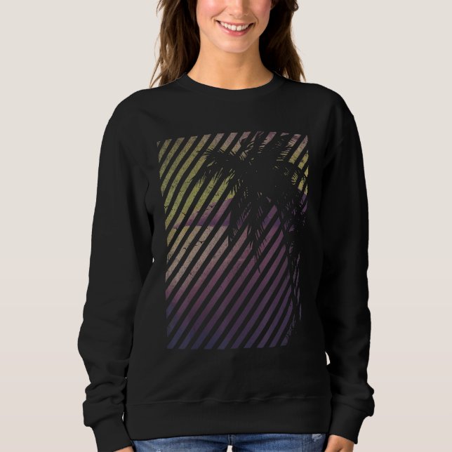 Camiseta Beach With Sunset Stripes And Palm Trees (Frente)