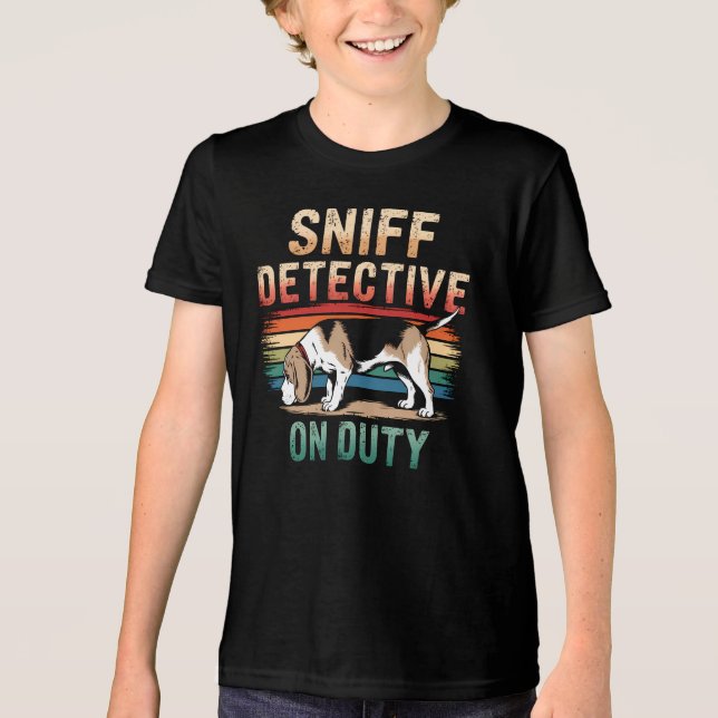 Camiseta Beagle Sniff Detetive Retro Cog (Frente)
