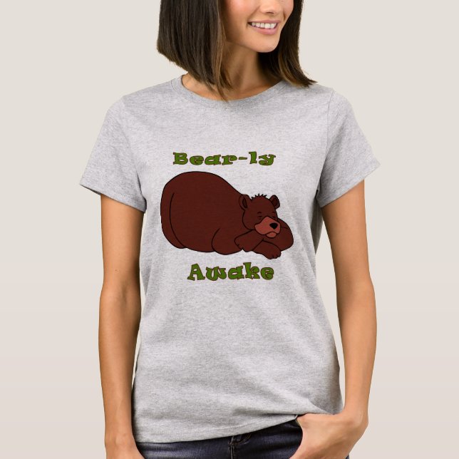 Camiseta Bear-ly Awake (Frente)