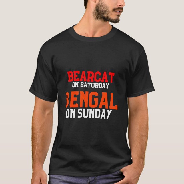 Camiseta Bearcat On Saturday Bengal On Sunday (Frente)