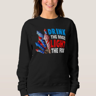 Camiseta Beba A Cerveja De Fogos De Artifício Acenda O Fusí