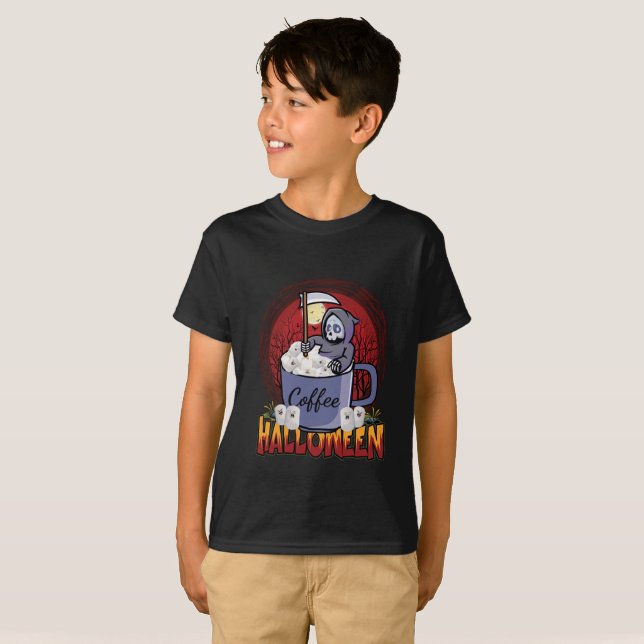 Camiseta Beba Café E Seja Assustador (Frente Completa)
