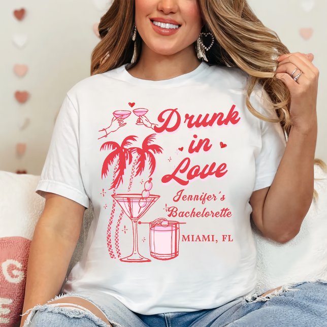 Camiseta Bebado na Festa de solteira do Amor (Criador carregado)
