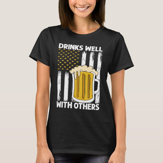 Camiseta bebe bem com outras mulheres bebe bem com os dois (Frente)