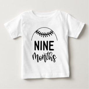 Camiseta Bebê de Beisebol de Nove Meses - Marco Importante