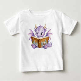 Camiseta Bebê Dragão Fofo Lendo Livro Conto de Fadas