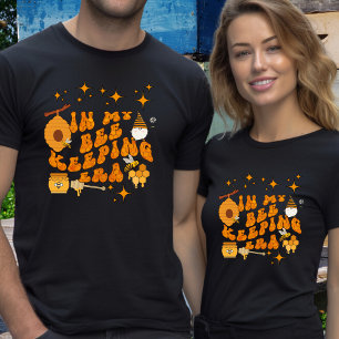 Camiseta Bebê Mantendo o Hobby da Era Texto Personalizado n