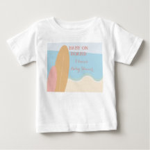 Bebê no Conselho Surfing Beach Chá de fraldas