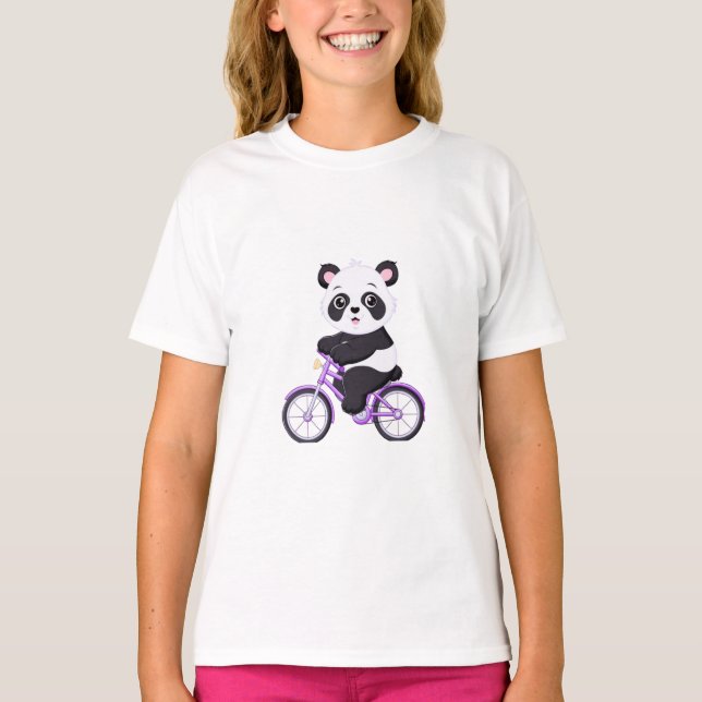 Camiseta Bebê Panda Fofo Andando de Bicicleta Roxa Cartoon  (Frente)