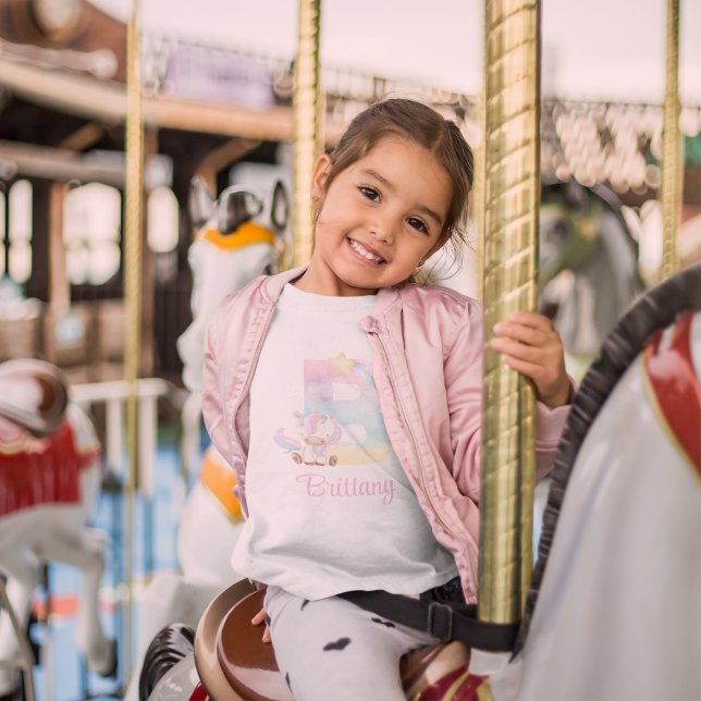 Camiseta Bebê Unicórnio Letra B (This personalized watercolor unicorn shirt would make a great gift for any child! )