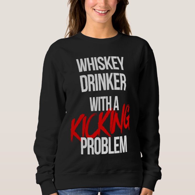 Camiseta Bebedor de Uísque com Problema de Chutar  Trabalho (Frente)