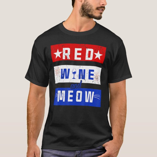Camiseta Bebendo 4 De Julho Orgulho Americano (Frente)