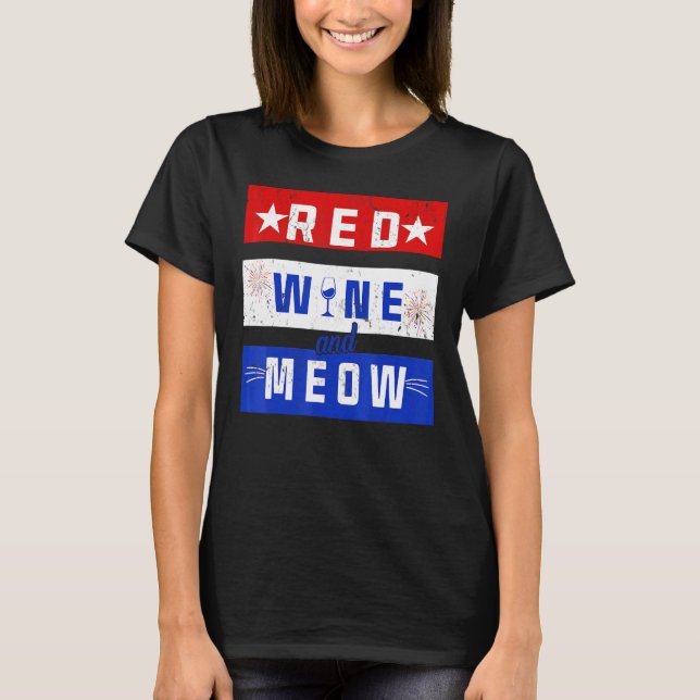Camiseta Bebendo 4 De Julho Orgulho Americano (Frente)