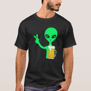 Camiseta Bebendo de Alienígena do Beer Alienígena Verde