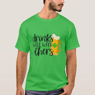Camiseta Bebendo Engraçado Bebe Bem Com Não