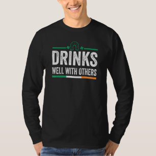 Camiseta Bebendo Engraçado Bebe Bem Com Não