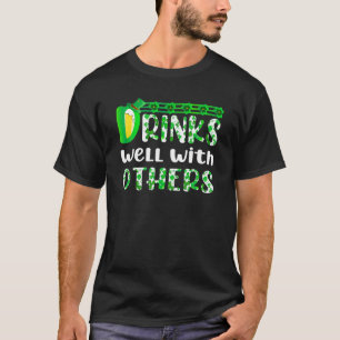 Camiseta Bebendo Engraçado Bebe Bem Com Não