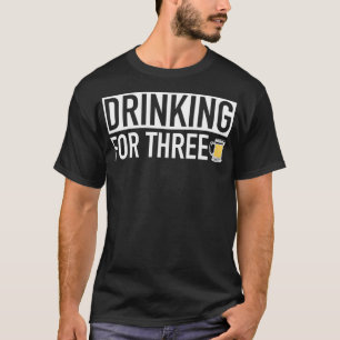 Camiseta Bebendo Para Anúncio De Gravidez Com Três Combinaç