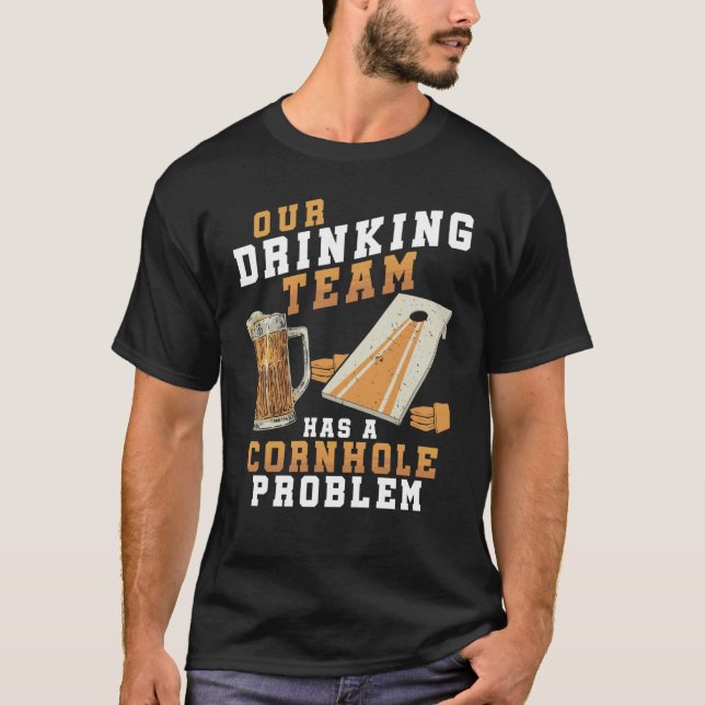 Camiseta Bebendo Team Cornhole Problema Cornhole (Frente)