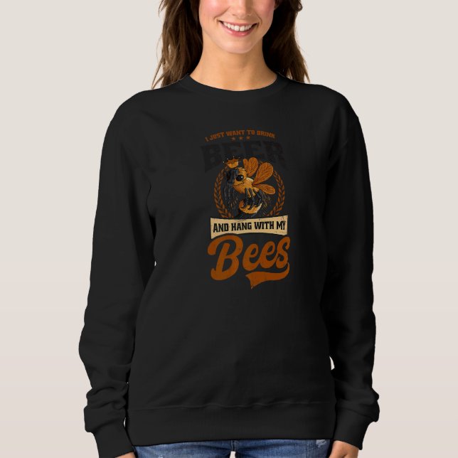 Camiseta Beber Cerveja E Prender Com Abelhas (Frente)