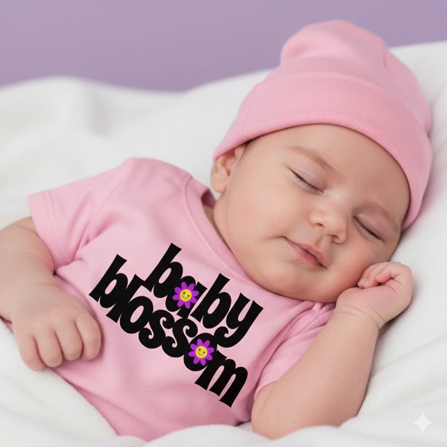 Camiseta Bebês Brilhantes Sorrindo Visitas Roxas (Baby Blossom Baby Shirt Cover Photo)
