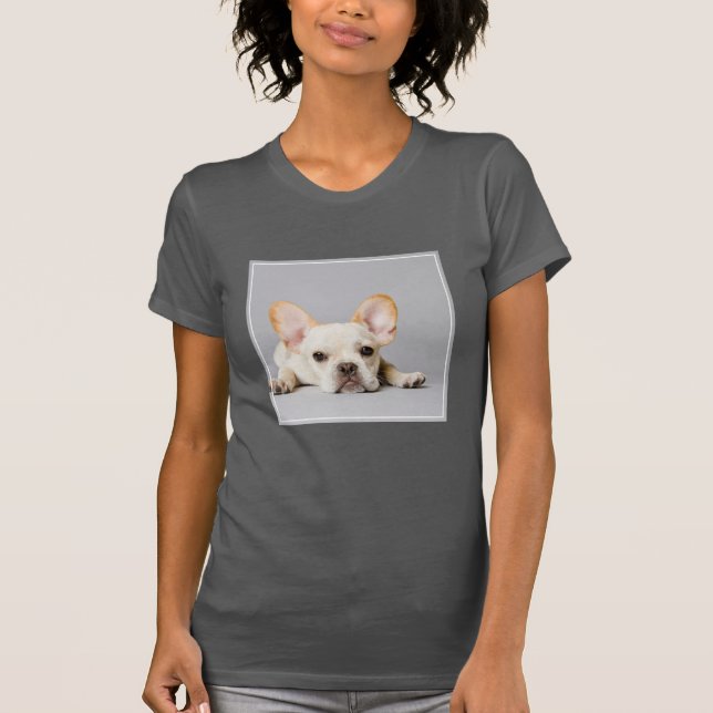 Camiseta Bebês Mais Pobres | Buldogue Francês Deitado (Frente)