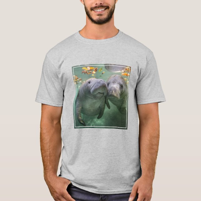 Camiseta Bebês Mais Pobres | Dois Manatins (Frente)