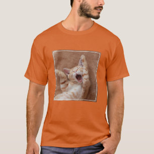 Camiseta Bebês Mais Pobres   Ginger Kitten Yawning