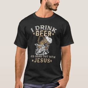 Camiseta Bebo Cerveja e saio com Jesus trinchando Cerveja