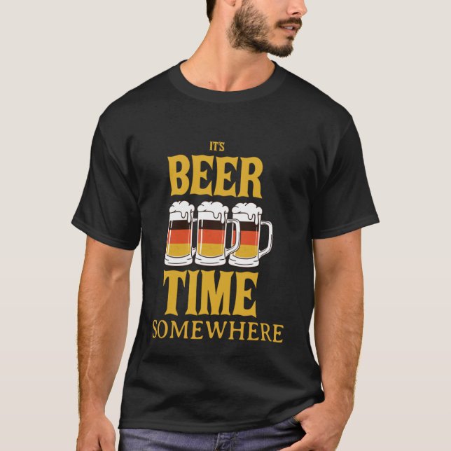 Camiseta Beer Time Mugs Hilarious Oktober Fest (Frente)
