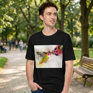 Camiseta Beija-flor se Alimentando de Flor Rosa Aquarela