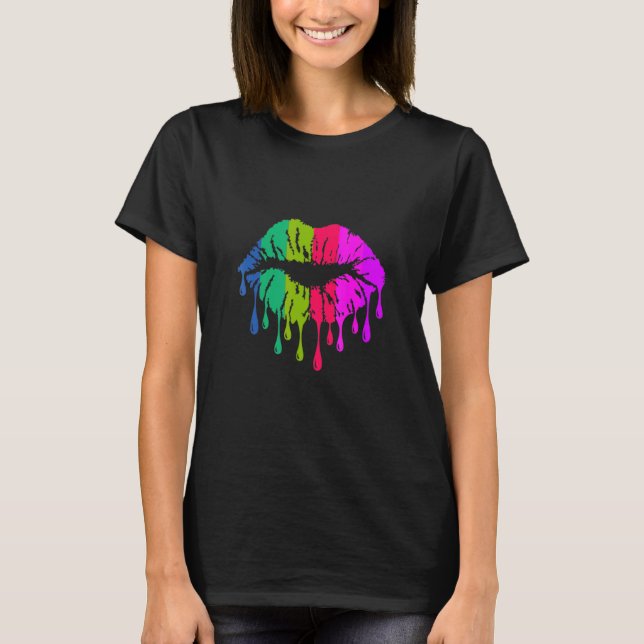 Camiseta Beijar Lábios Com Cores Brilhantes Batom Beijando  (Frente)