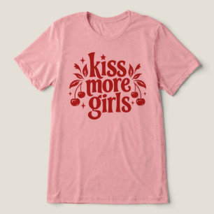 Camiseta Beije Mais Garotas Tipografia Cereja Retro