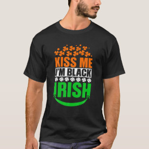 Camiseta Beije-me É Meu Aniversário Dia de Patricks Trevo I